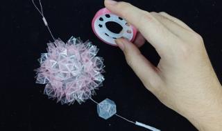 用透明胶带做粘粘球 用透明胶带做粘粘球